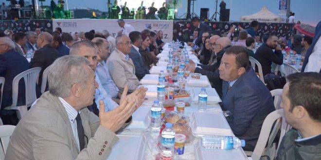 Gemlik Gübre ve Yılport Gemport’tan Halk İftarı