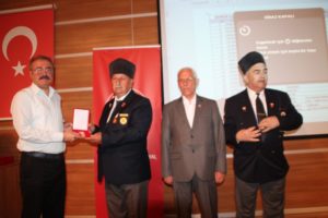 Gemlik Muharip Gazilere Kıbrıs'tan Madalya ve Berat