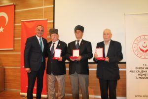 Gemlik Muharip Gazilere Kıbrıs'tan Madalya ve Berat