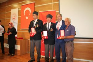 Gemlik Muharip Gazilere Kıbrıs'tan Madalya ve Berat