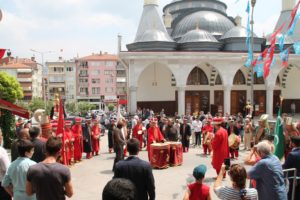 Gemlik Ülkü Ocakları Yeni Binasının Açılışını Yaptı