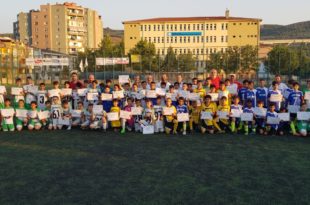 Gemlik U12 sporcuları  sertifikalarını aldı