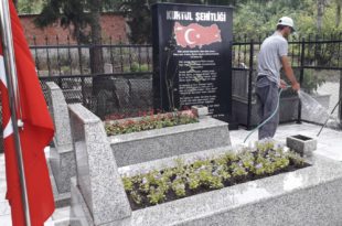 Şehitliklerde bakım ve temizlik yapıldı