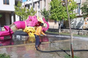 Gemlik Belediyesi çocuk parklarında temizlik ve bakıma devam ediyor
