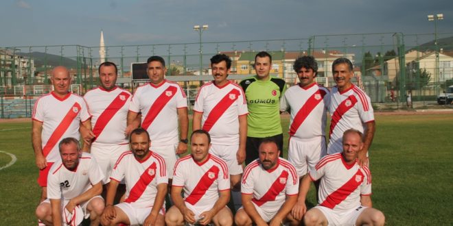 Olgunlar Turnuvasında Final ve Gösteri Maçı