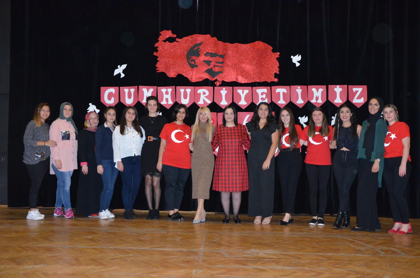 İlkadım Anaokulundan Cumhuriyet Kutlaması