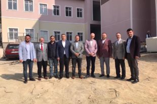 Işık ve Yiğit  yeni EML binasını inceledi