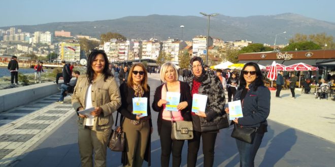İYİ Parti’li kadınlar kadına şiddette dayanışmayı önerdi