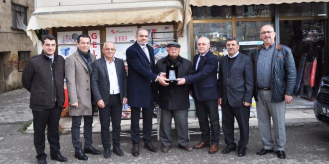 TSO’dan Kemal Ünal’a onur plaketi