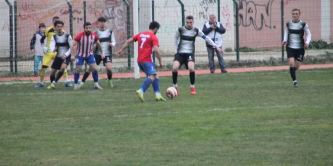 Gemlikspor 3 - Hacivat 2
