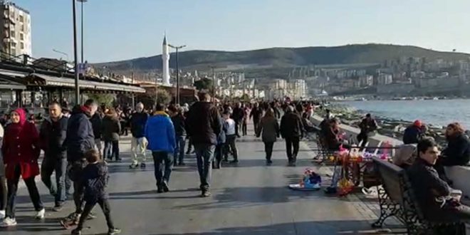 Gemlik Halkı Bahara Merhaba Dedi...