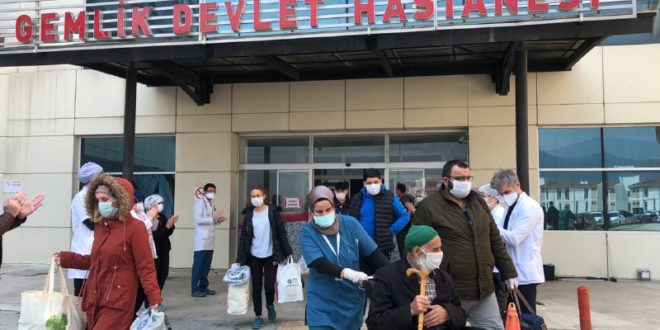 Gemlik Devlet Hastanesinden 9 taburcu