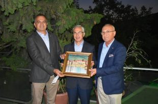 Kaymakam Dönmez'e veda tablosu