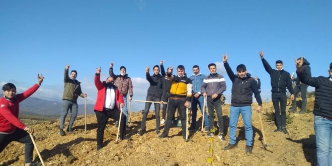 Gemlik Ülkü Ocaklarından Başbuğun Doğum Günü Anısına Fidan Dikimi