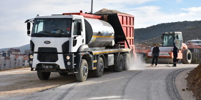 Yeni Adliye Sarayı yolu soğuk asfalt kaplandı