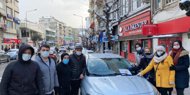 AK GENÇLİK, GEMLİK’E ‘’KAPUTA VUR’’ HATIRLATMASINDA BULUNDU!