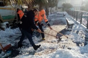 Gemlik Belediyesi’nden 24 saat kar mesaisi