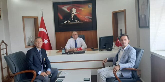Gemlik İlçe Spor Müdürlüğüne atanan Berkant Atasoy Göreve Başladı