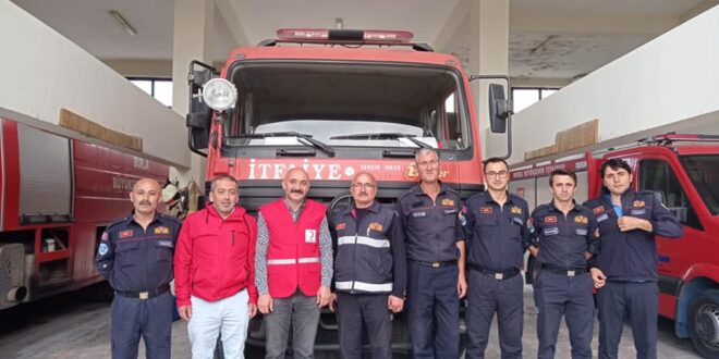 Gemlik Kızılay Derneğinden itfaiyecilere ziyaret