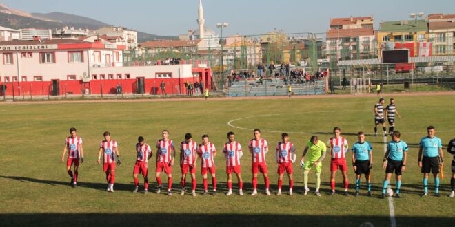 GEMLİKSPOR’DAN MUHTEŞEM DÖNÜŞ 4-2