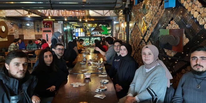 ÜLKÜ OCAKLARINDAN HUKUK FAKÜLTESİ ÖĞRENCİLERİNE KAHVALTI