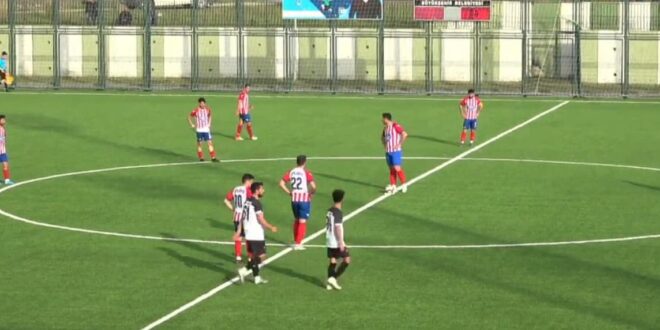 İSTEKSİZ OYUN, YANLIŞ TERCİHLER GEMLİKSPOR ELİNDEKİ FIRSATI KAÇIRDI