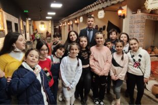 Gemlik'te Bu müzeyi gezen öğrencilere ücretsiz saç bakımı yapılıyor