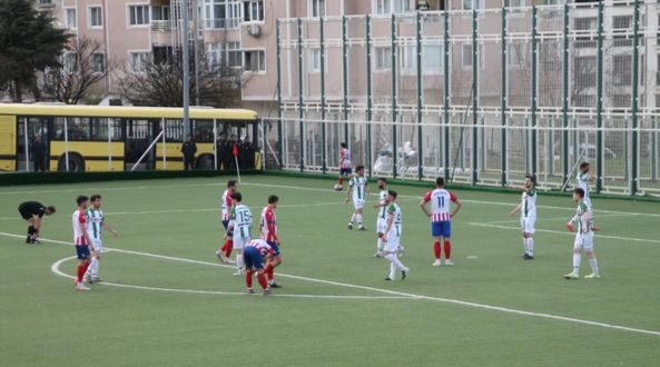 GEMLİKSPOR OKYANUSU GEÇTİ, DEREDE BOĞULDU