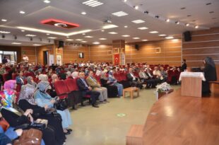 Gemlik Müftülüğünden “Dijital Dünyada Aile Olmak" Konferansı