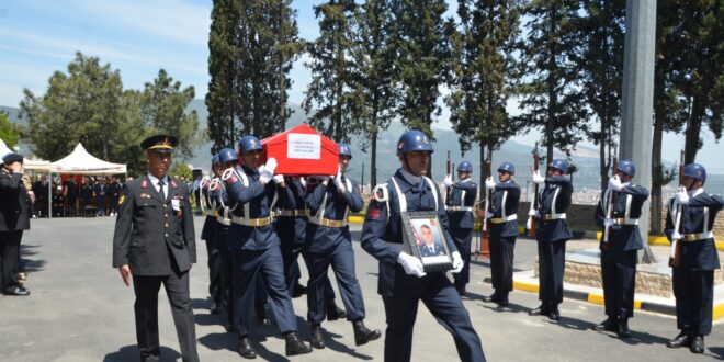 Başçavuş Çift'ye Askeri Tören