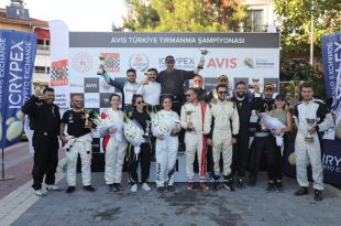 ŞAHİNTEPE TIRMANMADA HEYECAN DORUKTAYDI