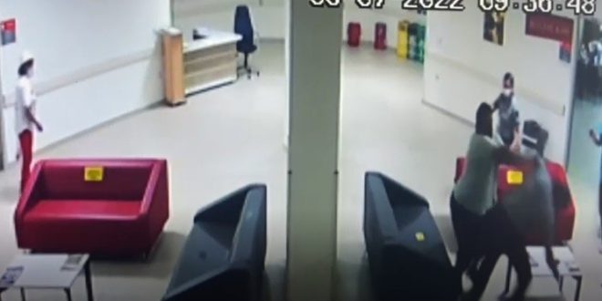 Hastanede güvenlikçiyi böyle dövdü, tutuklandı...