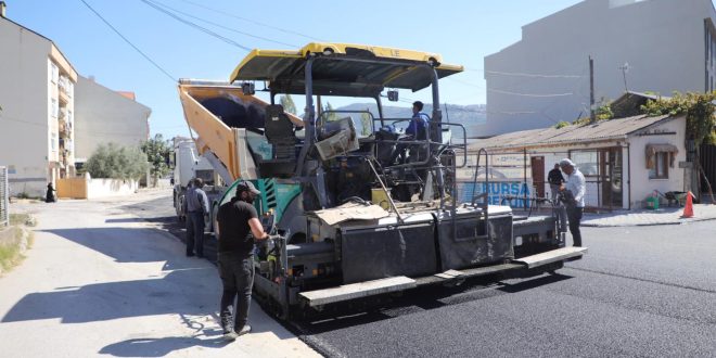 Gemlik Belediyesi’nden yol yapım atağı
