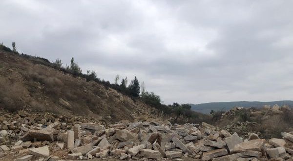 Sahte Plaka İle Kaçak Hafriyat Döktüler