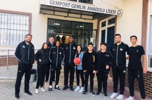Akran Gemlik Basketbol Kulübünden Gemport Gemlik Anadolu Lisesi'ne ziyaret…