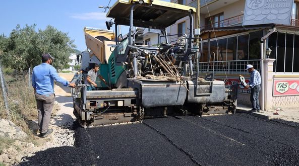 Gemlik’te 2022’de dört koldan yol çalışması