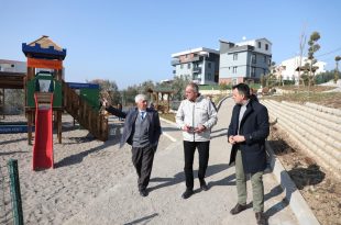 Gemlikli çocuklar yeni parklarına kavuştu