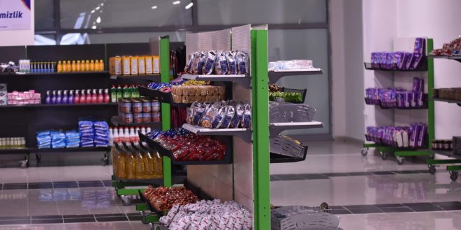 Gemlik’te paranın geçmediği market, ihtiyaç sahiplerine 5 milyon kredilik yardım sağladı
