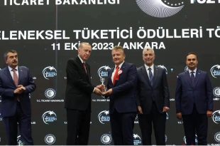 Peynirci Baba'ya Tüketici Memnuniyeti Ödülü