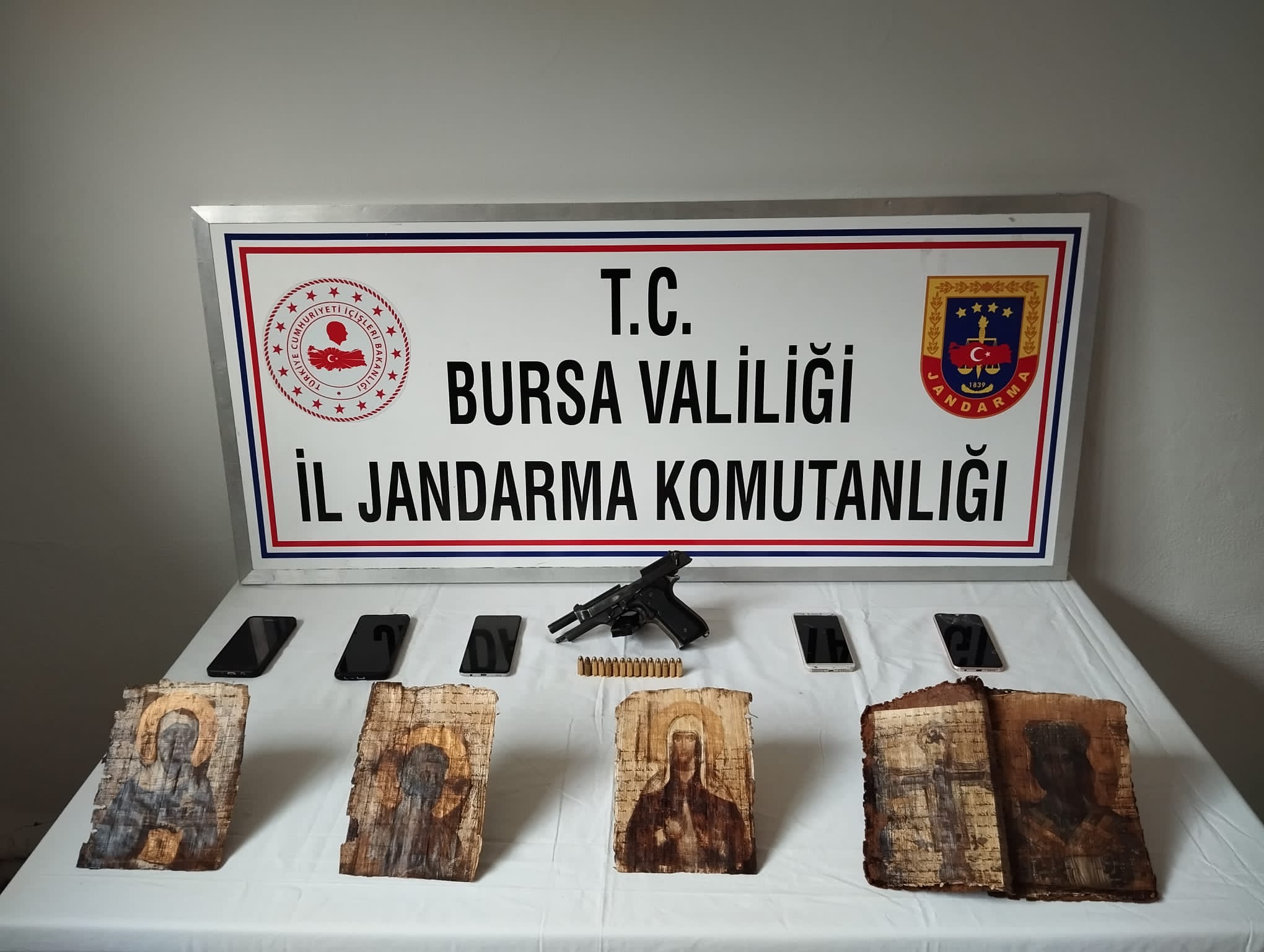 Gemlik Jandarmasından Tarihi Eser Operasyonu