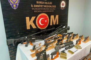 Gemlik’te 25 Adrese Baskı, 24 Gözaltı
