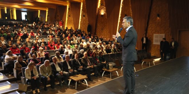 Deviren; "Büyük ailemizle bayramlaştık"