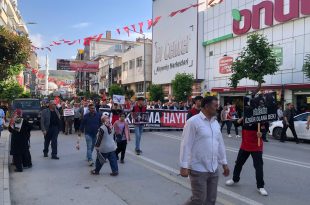 Gemlik’te Gazze’ye Destek Yürüyüşü Yapıldı