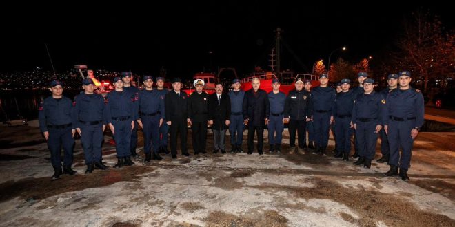 Bursa Valisi Ayyıldız’dan güvenlik güçlerine yılbaşı ziyareti