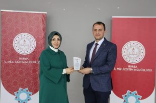 GEMLİK TİCARET VE SANAYİ ODASI’NA EĞİTİME KATKILARINDAN DOLAYI PLAKET VERİLDİ