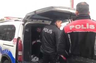 Gemlik'te iki taraftar gurubu birbirine girdi: 2 yaralı