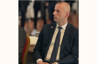 GEMLİK'TE EMLAK VERGİSİ ZULMÜNE KARŞI GEMLİK MHP İLÇE BAŞKANLIĞINDAN SERT TEPKİ: “MİLLETİN SABRI SİZİN KEYFİNİZİ FİNANSE ETMEZ”