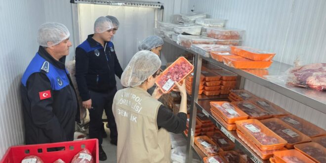 Zabıtadan Gıda Güvenliği İçin Ani Denetim