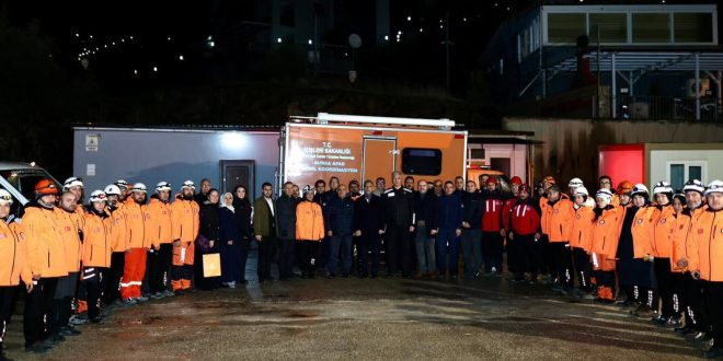 Bursa genelinde ilgili tüm kurumların katılımıyla düzenlenen Afet ve Acil Durumlara Yönelik Bilgilendirme ve Koordinasyon Toplantısı