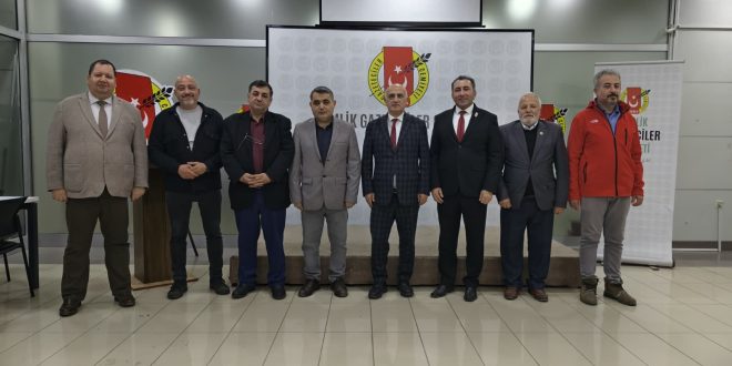 KAYMAKAM CANBABA’DAN GEMLİK GAZETECİLER CEMİYETİ’NE ZİYARET